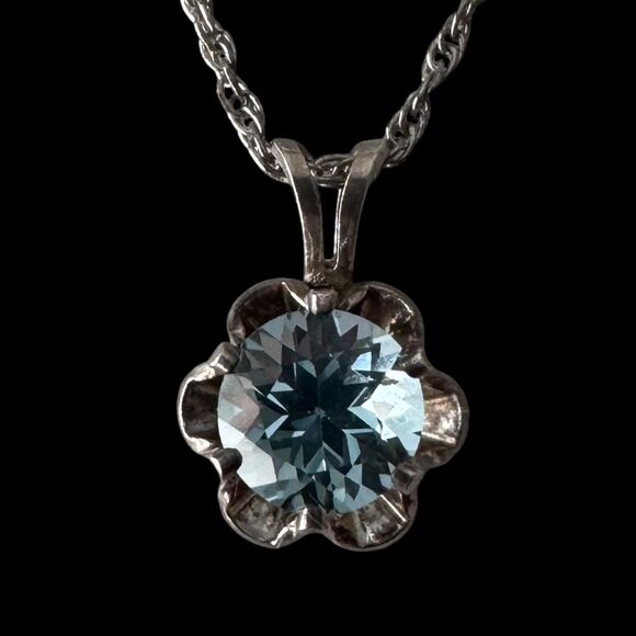 Vintage Sterling Silver Blue Topaz Pendant & Chain Necklace 18 inch, Solitaire - Picture 6 of 16